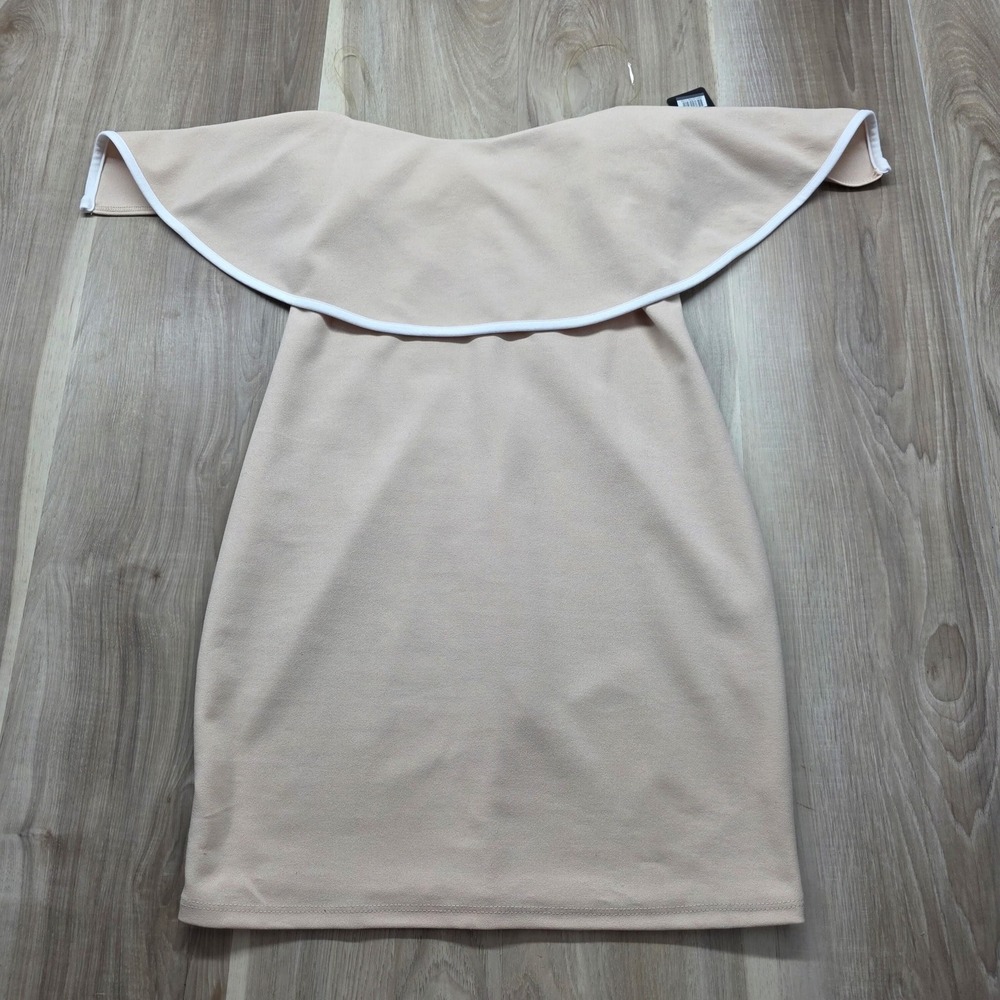 Bebe Off The Shoulder Dress Ruffle Bodycon Mini Cocktail Size M Tan Nude USA NEW